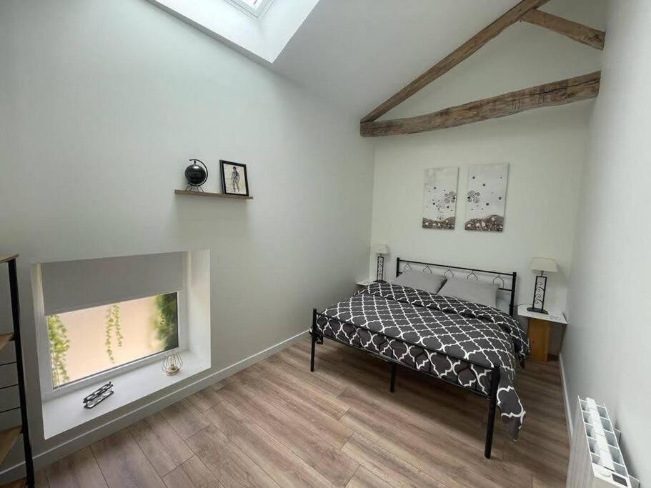 Gite De Charme - 3 Chambres, 5 Lits - De 4 A 7 Personnes Avanton Екстер'єр фото