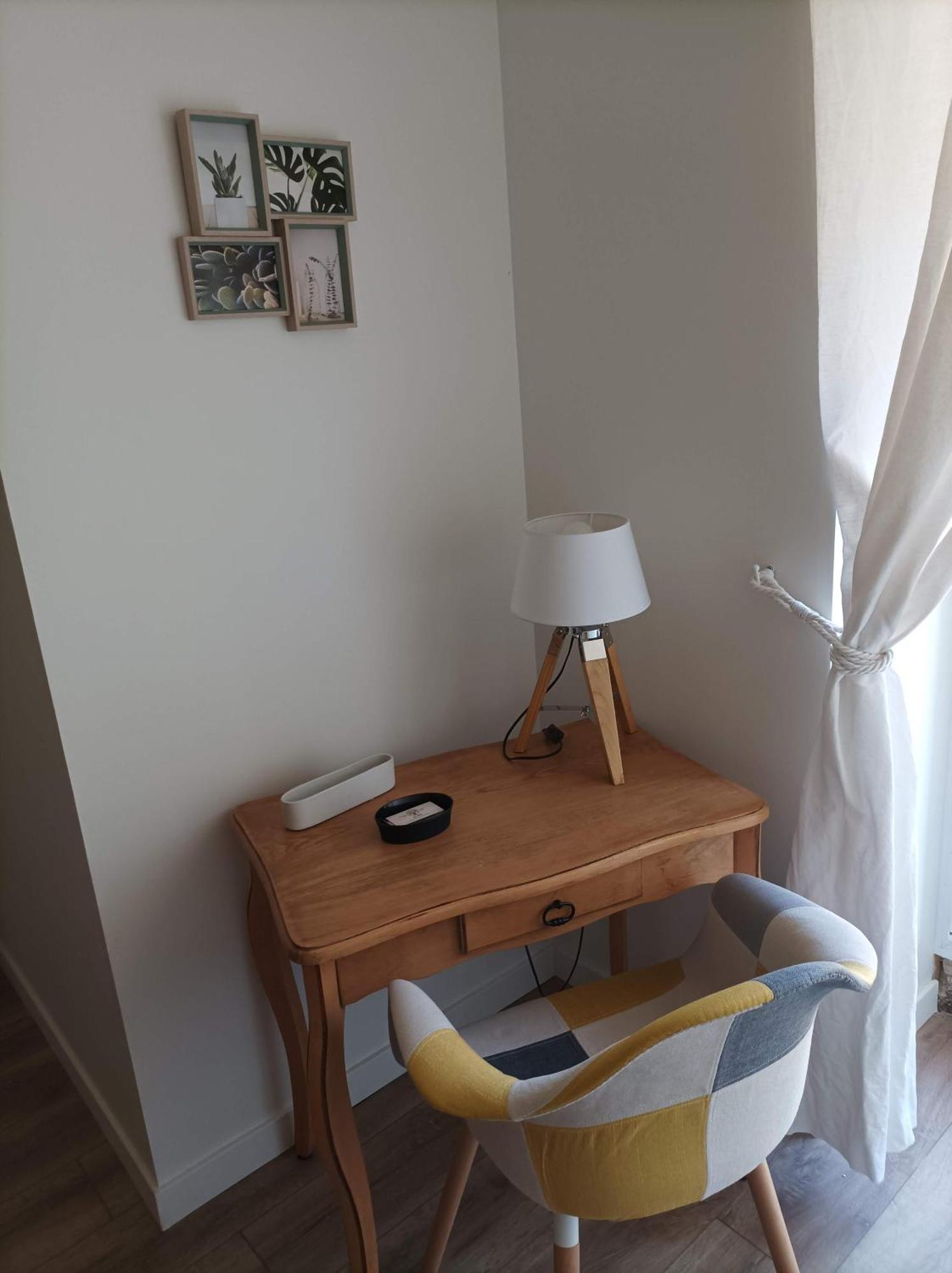 Gite De Charme - 3 Chambres, 5 Lits - De 4 A 7 Personnes Avanton Екстер'єр фото